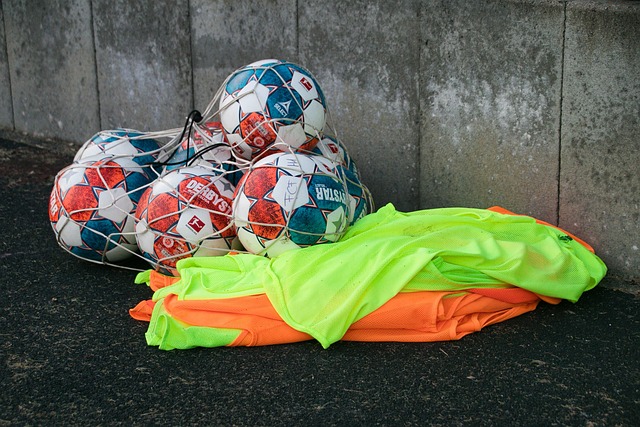 晚旗报：埃及就萨拉赫、马尔穆什参加非洲杯时间与红军曼城谈判